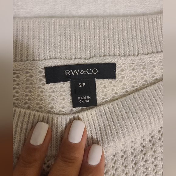 RW&CO. Light Grey Mesh Knit Boat Neck Sweater Size S/P - Picture 4 of 8